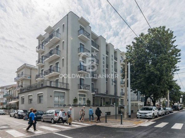 negozio in vendita a Rimini in zona Lagomaggio