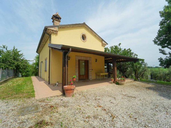 casa indipendente in vendita a Rimini in zona Grotta Rossa