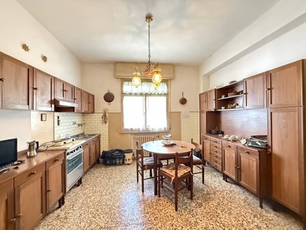 appartamento in vendita a Rimini in zona Marina Centro