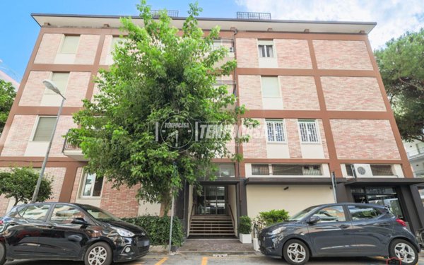 appartamento in vendita a Rimini in zona Marina Centro