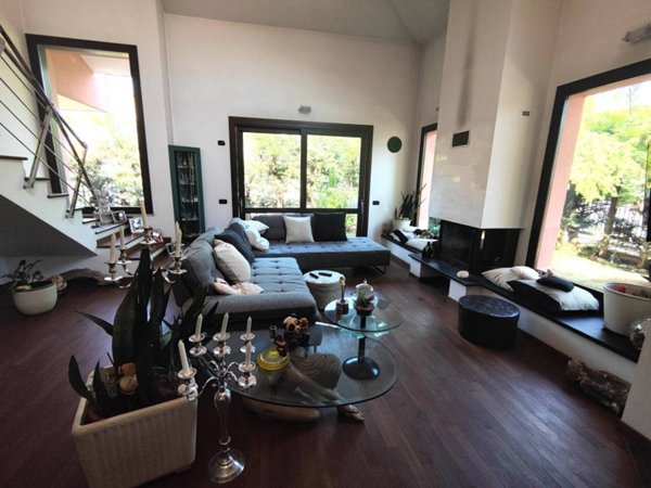casa indipendente in vendita a Rimini in zona Viserba