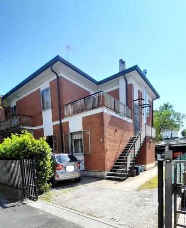 casa indipendente in vendita a Rimini in zona Marina Centro