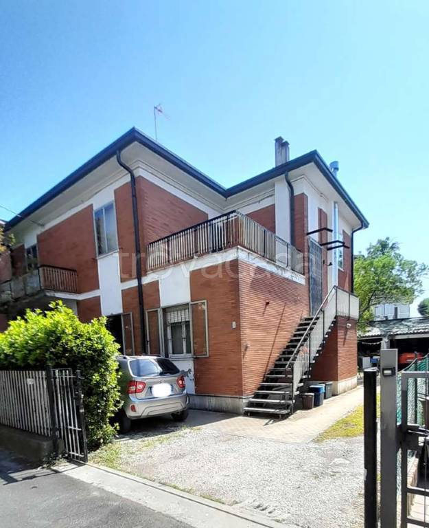 casa indipendente in vendita a Rimini in zona Marina Centro