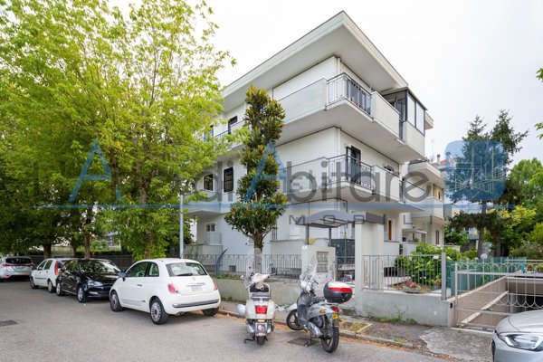 appartamento in vendita a Rimini in zona Colonnella