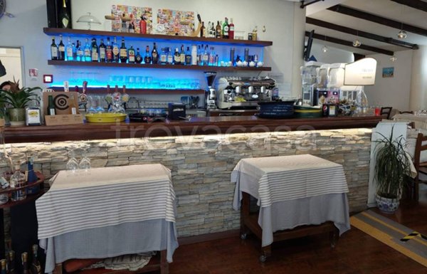 negozio in vendita a Rimini in zona Marina Centro