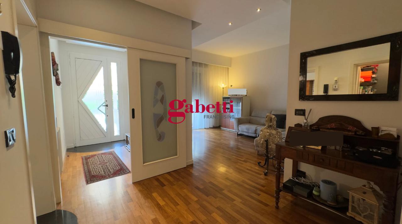 casa indipendente in vendita a Rimini in zona Vergiano