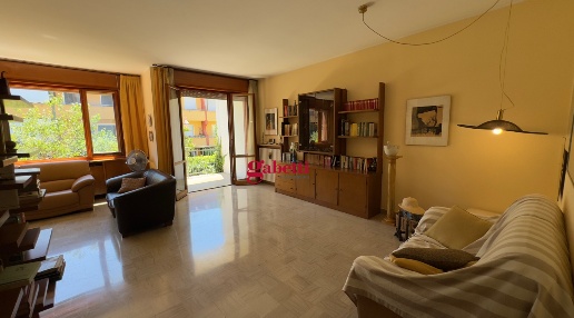 casa indipendente in vendita a Rimini in zona Fiera Vecchia