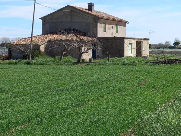 casa indipendente in vendita a Rimini in zona Viserba