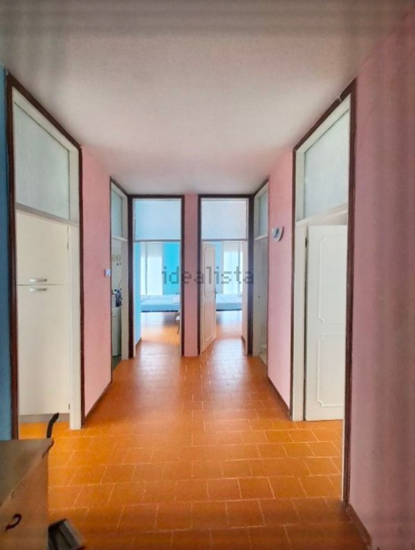 appartamento in vendita a Rimini in zona Marina Centro