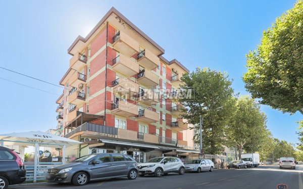 appartamento in vendita a Rimini in zona Marina Centro