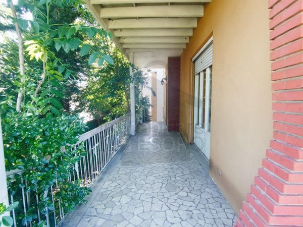 negozio in vendita a Rimini in zona Marecchiese
