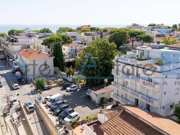intera palazzina in vendita a Rimini in zona Bellariva