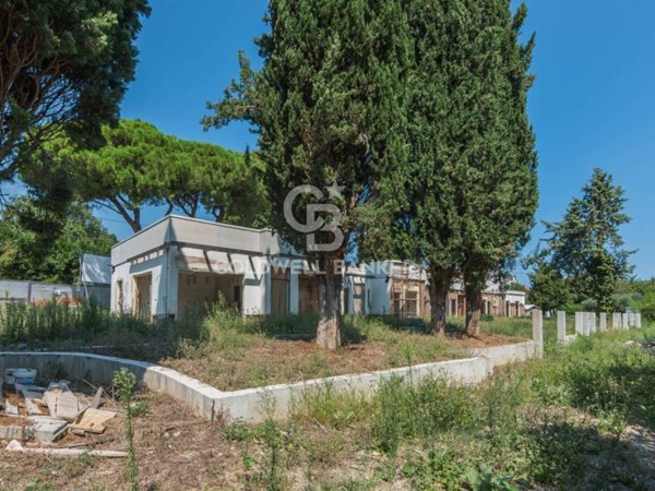casa indipendente in vendita a Rimini in zona Grotta Rossa