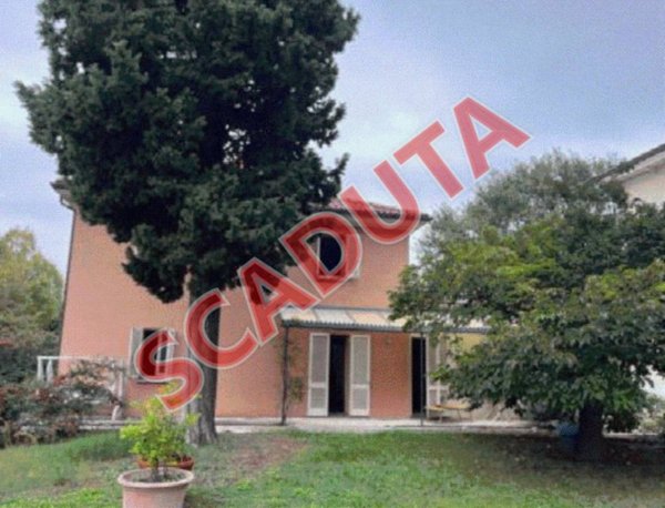 casa indipendente in vendita a Rimini in zona Torre Pedrera