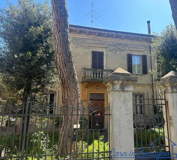 casa indipendente in vendita a Rimini in zona Borgo Mazzini