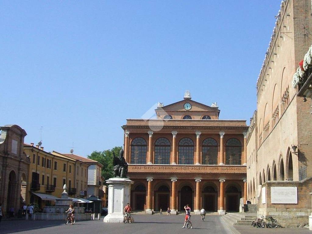 negozio in vendita a Rimini in zona Torre Pedrera