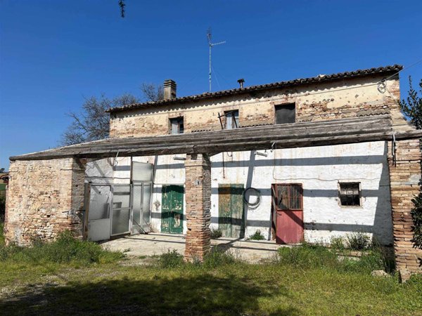 casa indipendente in vendita a Rimini in zona Marecchiese
