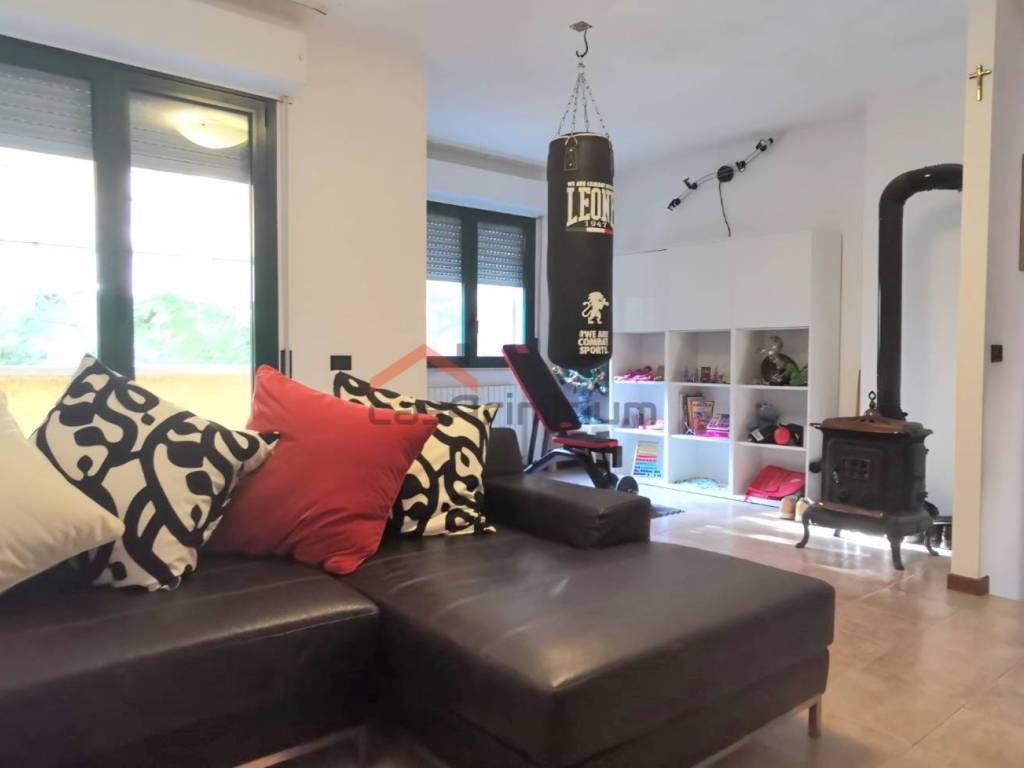 casa indipendente in vendita a Rimini in zona Vergiano