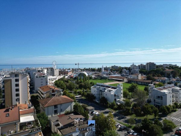 appartamento in vendita a Rimini in zona Marina Centro