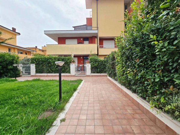 appartamento in vendita a Rimini in zona San Lorenzo in Correggiano