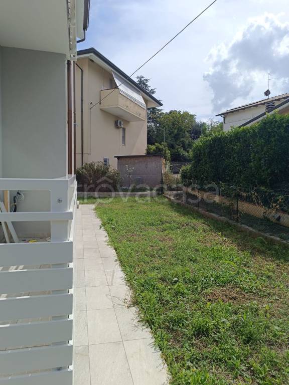 casa indipendente in vendita a Rimini in zona Spadarolo
