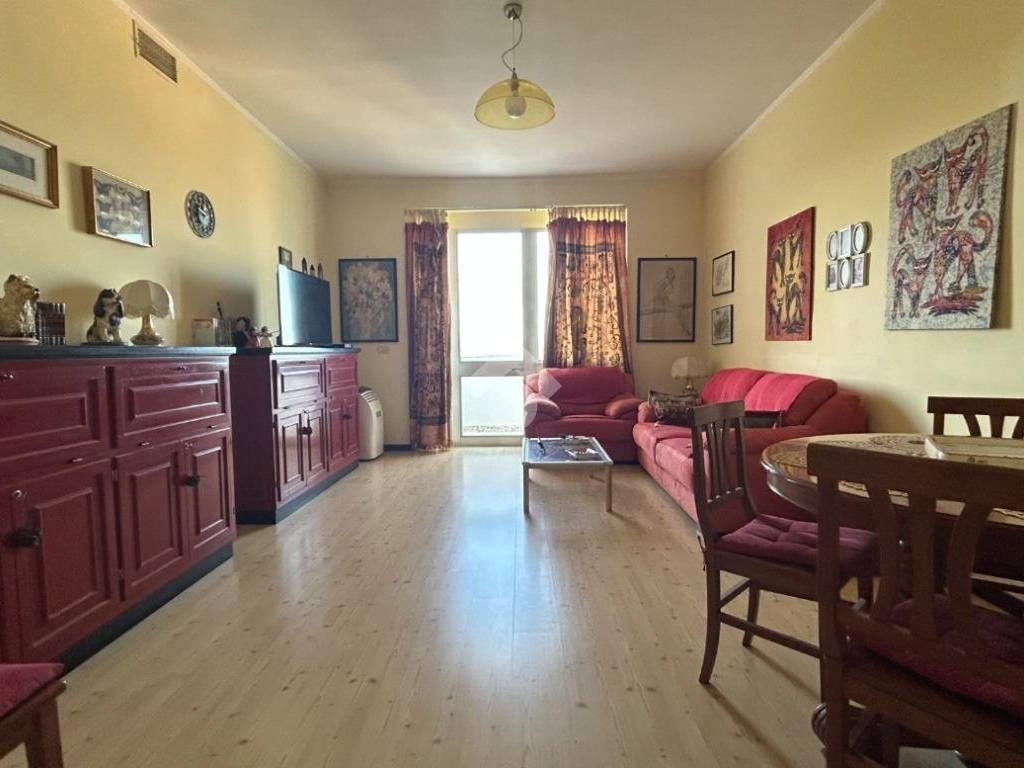 appartamento in vendita a Rimini in zona Marina Centro