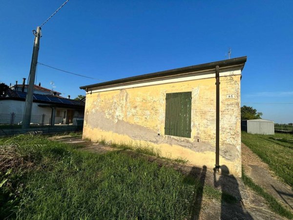 intera palazzina in vendita a Rimini in zona Torre Pedrera