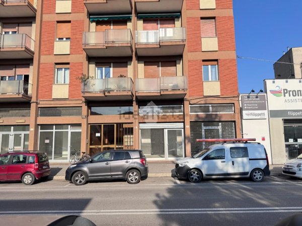 locale commerciale in vendita a Rimini