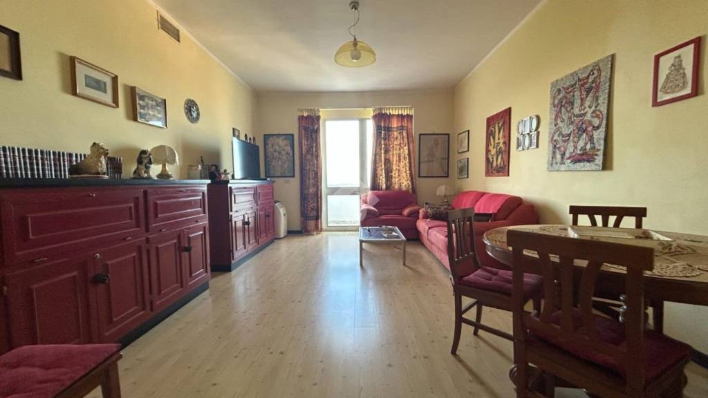 appartamento in vendita a Rimini in zona Marina Centro