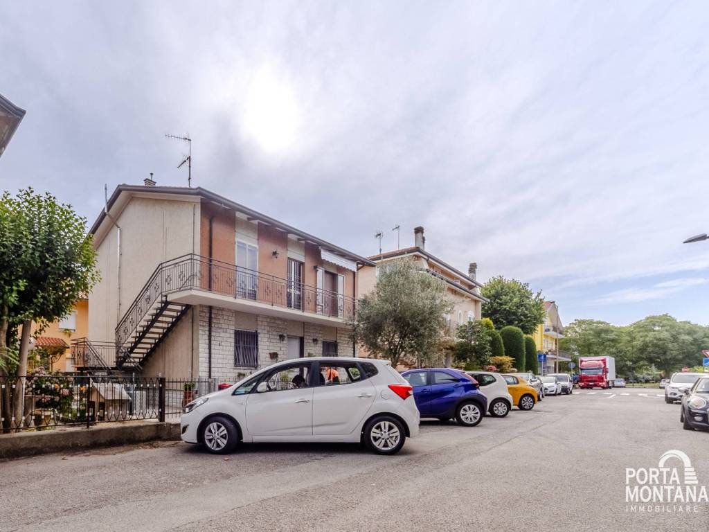 appartamento in vendita a Rimini in zona Viserba