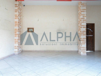 negozio in vendita a Rimini in zona Marebello