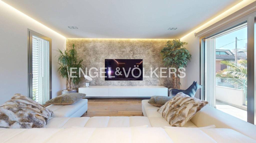 casa indipendente in vendita a Rimini in zona Viserbella