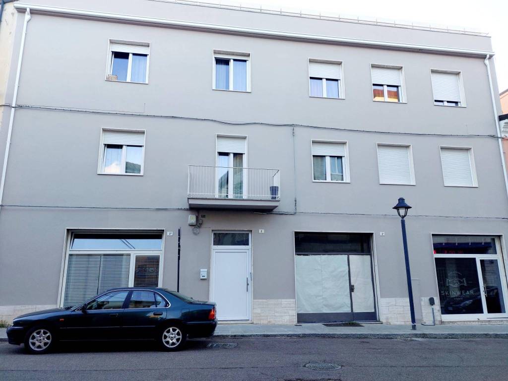 negozio in vendita a Rimini in zona Centro Storico