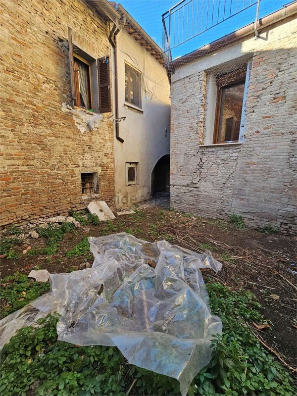 casa indipendente in vendita a Rimini in zona Centro Storico