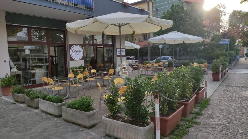 negozio in vendita a Rimini in zona San Giuliano a Mare