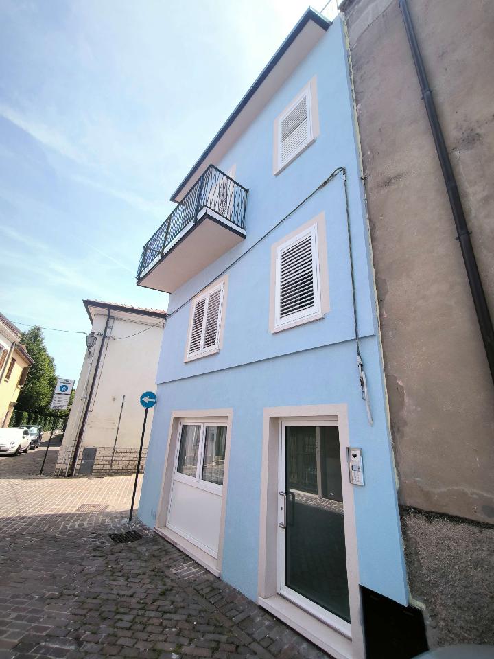 casa indipendente in vendita a Rimini in zona Borgo San Giuliano
