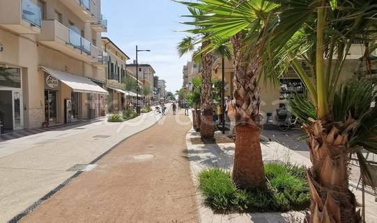 negozio in vendita a Rimini in zona Viserba