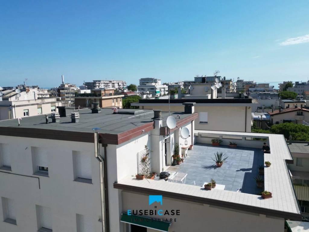 appartamento in vendita a Rimini in zona Marina Centro