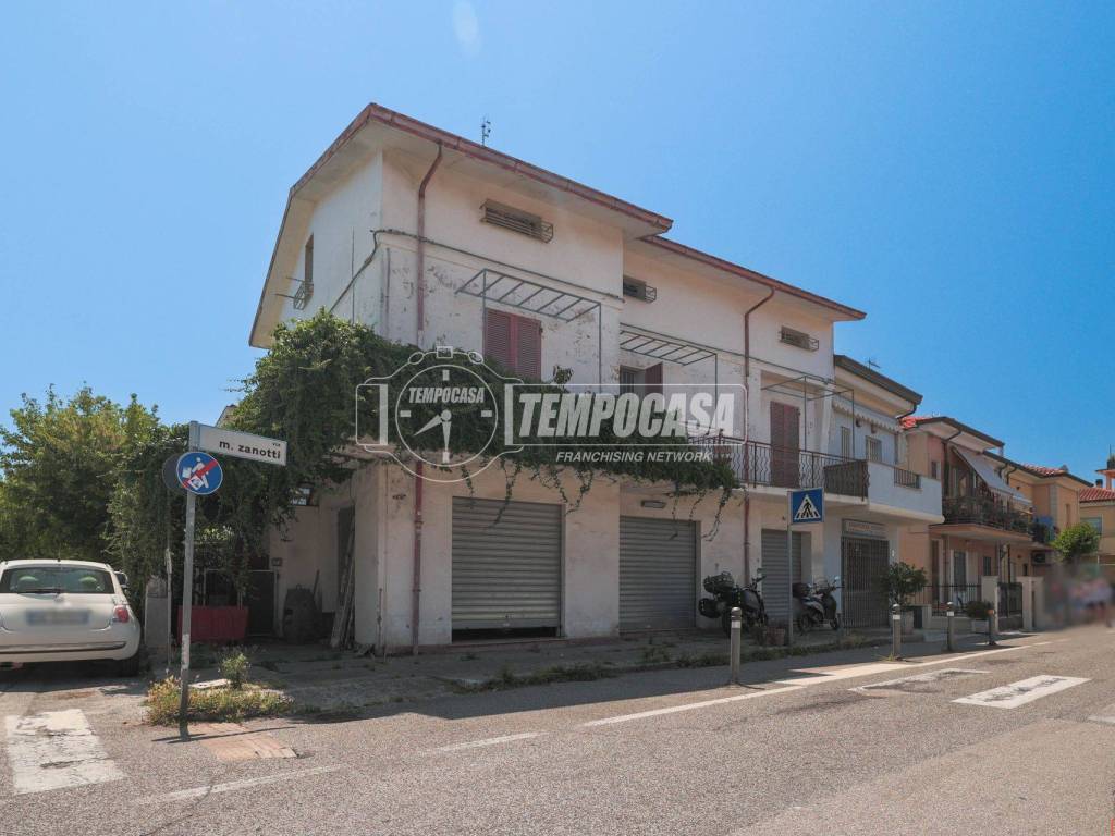 appartamento in vendita a Rimini in zona Lagomaggio