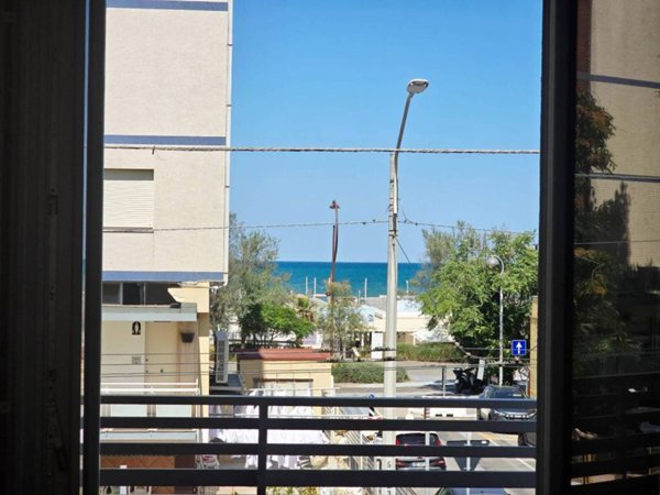 appartamento in vendita a Rimini in zona Miramare di Rimini