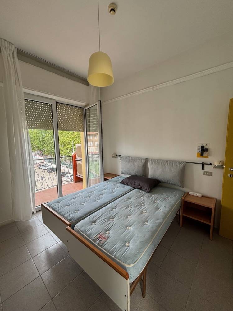 intera palazzina in vendita a Rimini in zona Marina Centro