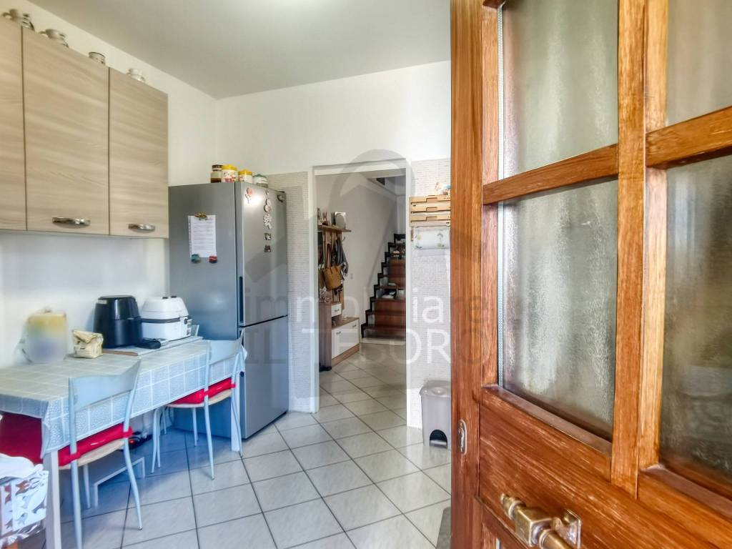 casa indipendente in vendita a Rimini in zona Corpolò