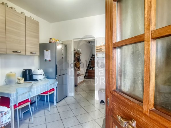 casa indipendente in vendita a Rimini in zona Corpolò