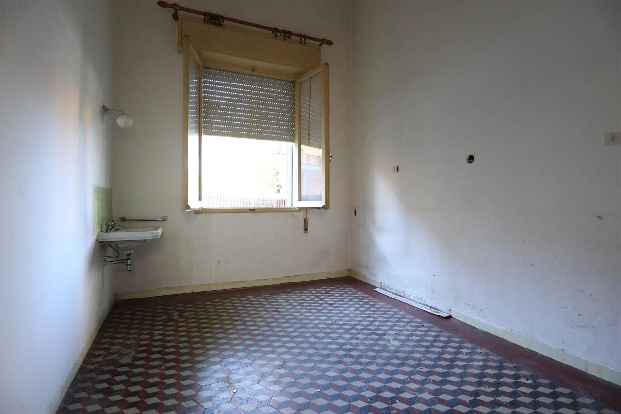 casa indipendente in vendita a Rimini in zona Viserba