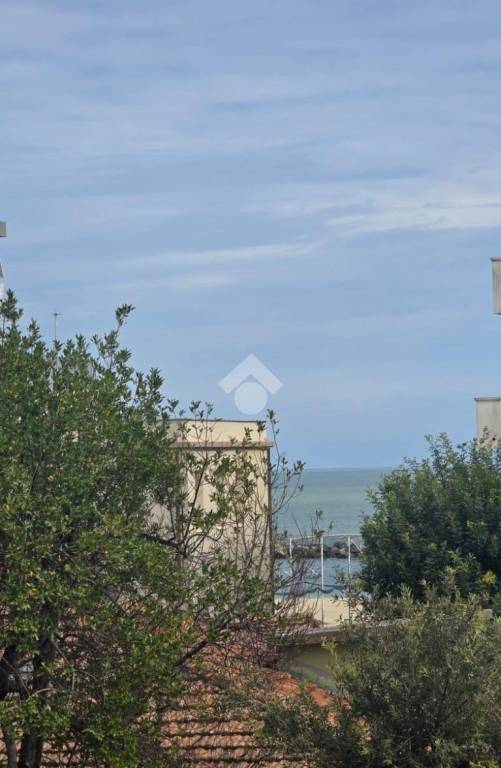 casa indipendente in vendita a Rimini in zona Torre Pedrera