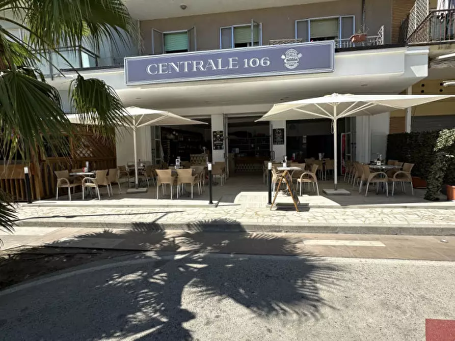 negozio in vendita a Rimini in zona Torre Pedrera