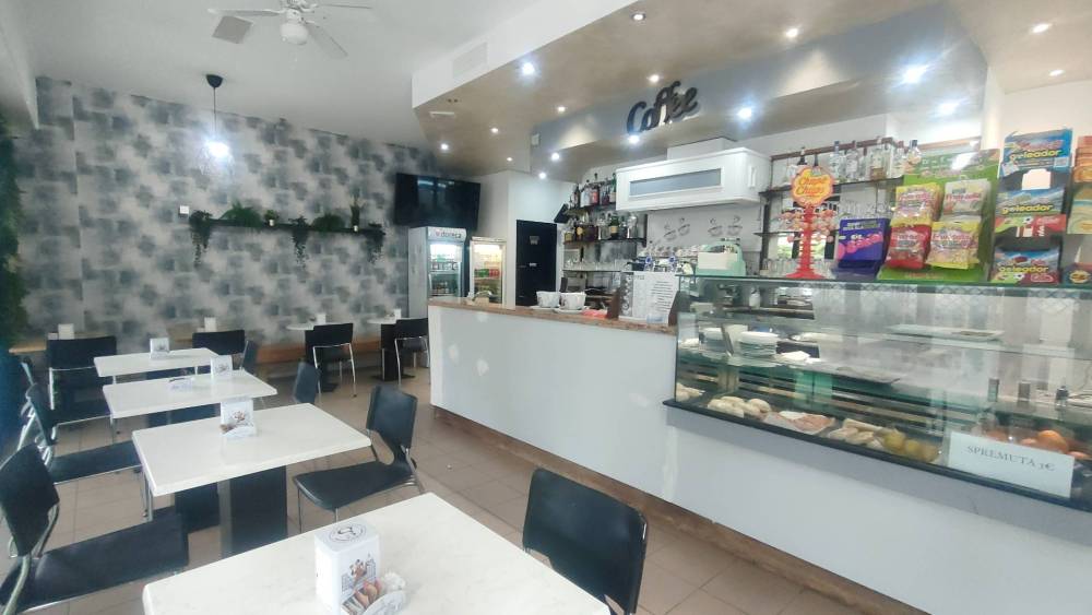 negozio in vendita a Rimini in zona San Giuliano a Mare