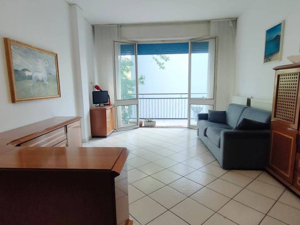 appartamento in vendita a Rimini in zona Marina Centro