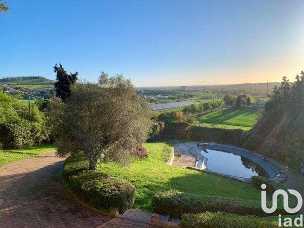 casa indipendente in vendita a Rimini in zona Gaiofana