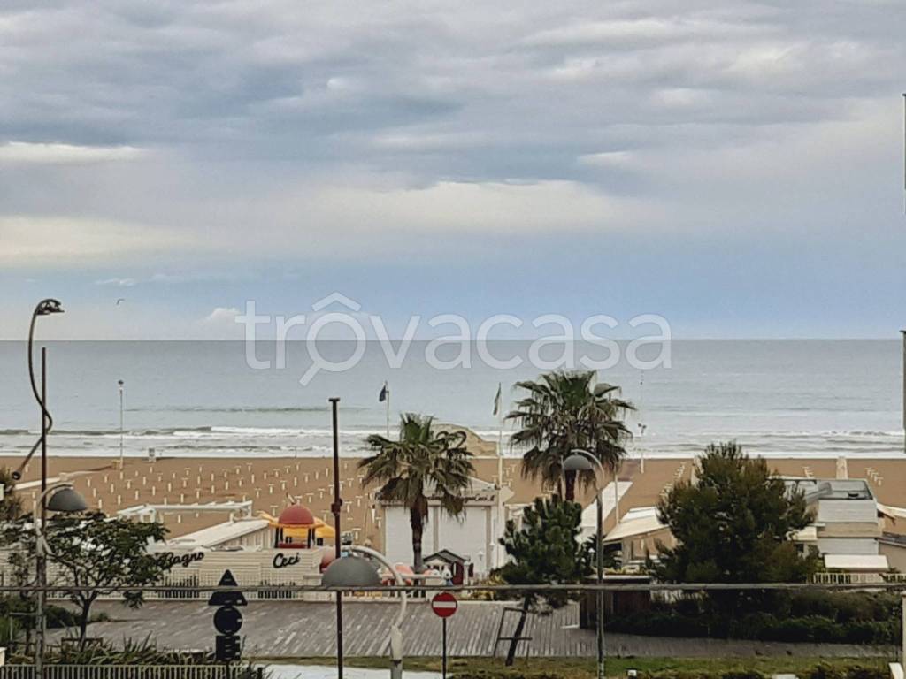 appartamento in vendita a Rimini in zona Miramare di Rimini
